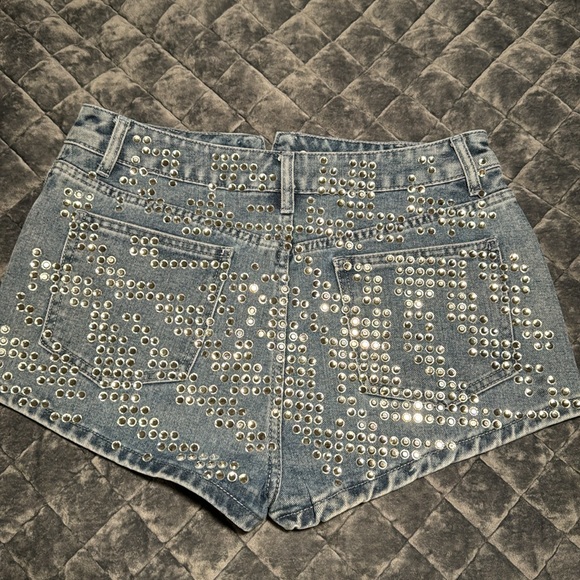 Nasty Gal Zebra Hotfix Denim Short - Picture 2 of 9